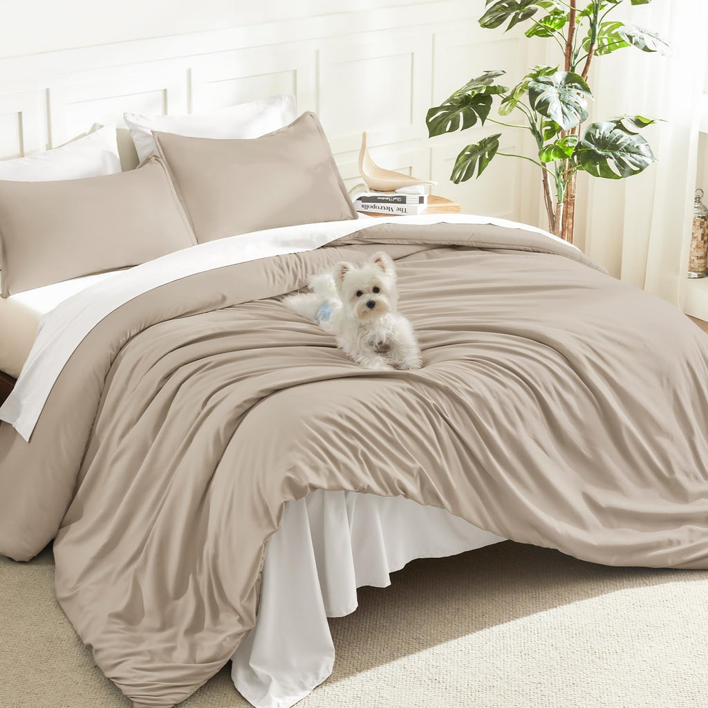 Litanika Queen Comforter Set Sage Green, 3 Pieces Lightweight Solid Bed Set | Soft Fluffy Down Alternative All Season Quilt Blanket