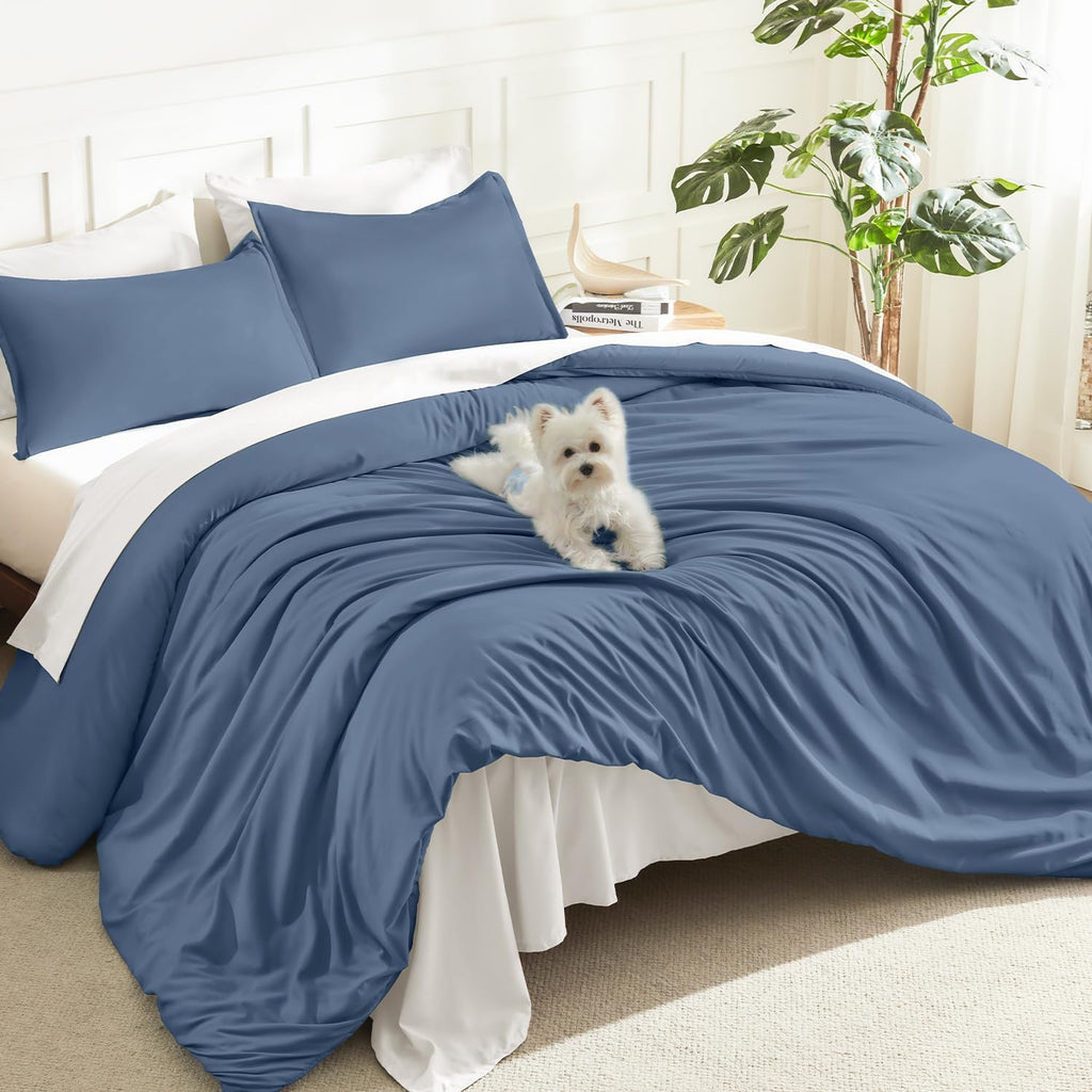 Litanika Queen Comforter Set Sage Green, 3 Pieces Lightweight Solid Bed Set | Soft Fluffy Down Alternative All Season Quilt Blanket