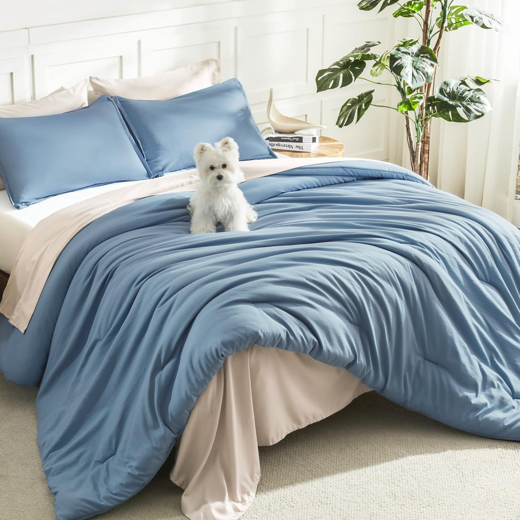 Litanika Queen Comforter Set Sage Green, 3 Pieces Lightweight Solid Bed Set | Soft Fluffy Down Alternative All Season Quilt Blanket